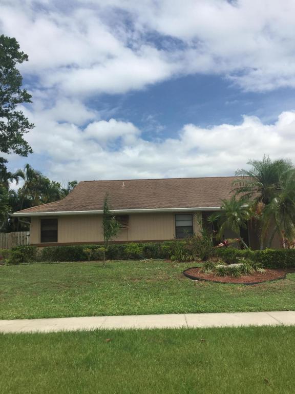 1667 The 12th Fairway, Wellington, FL 33414