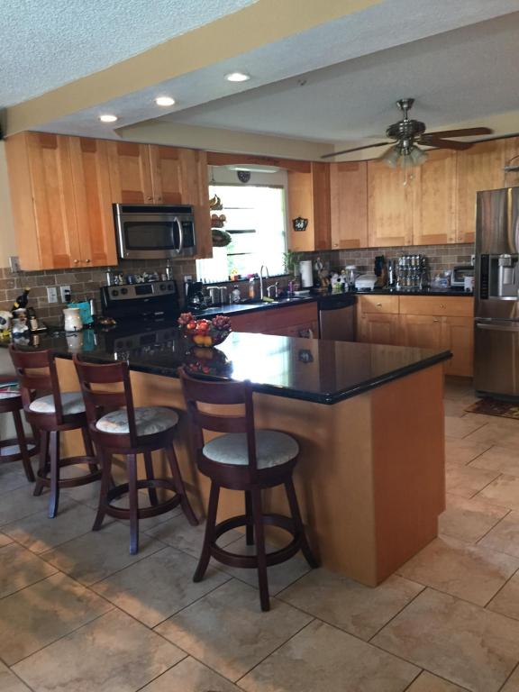 1667 The 12th Fairway, Wellington, FL 33414