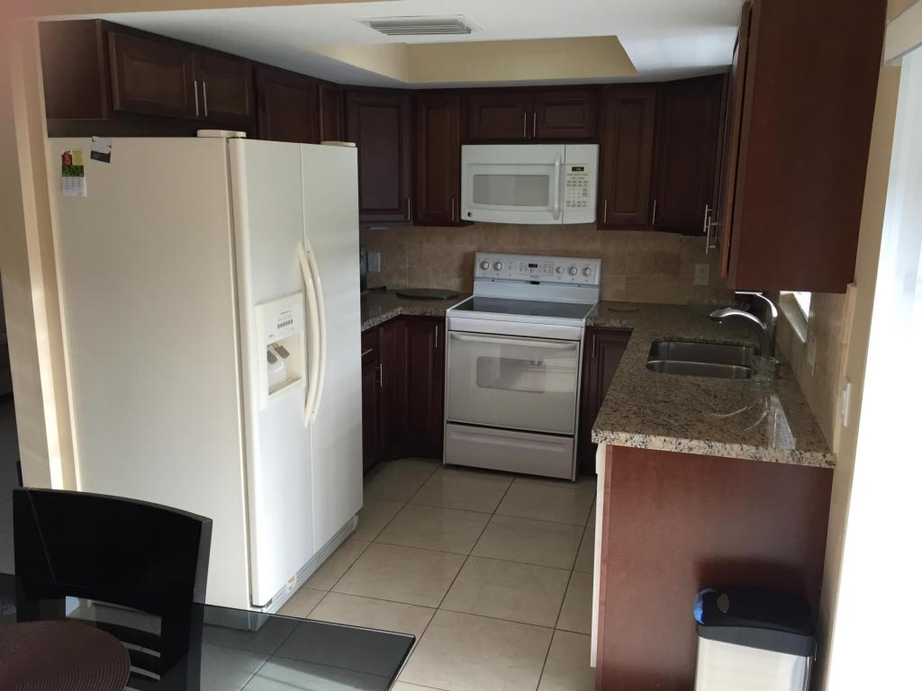 5064 Michigan Avenue, West Palm Beach, FL 33415