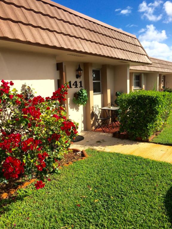 5775 Fernley Drive W, West Palm Beach, FL 33415