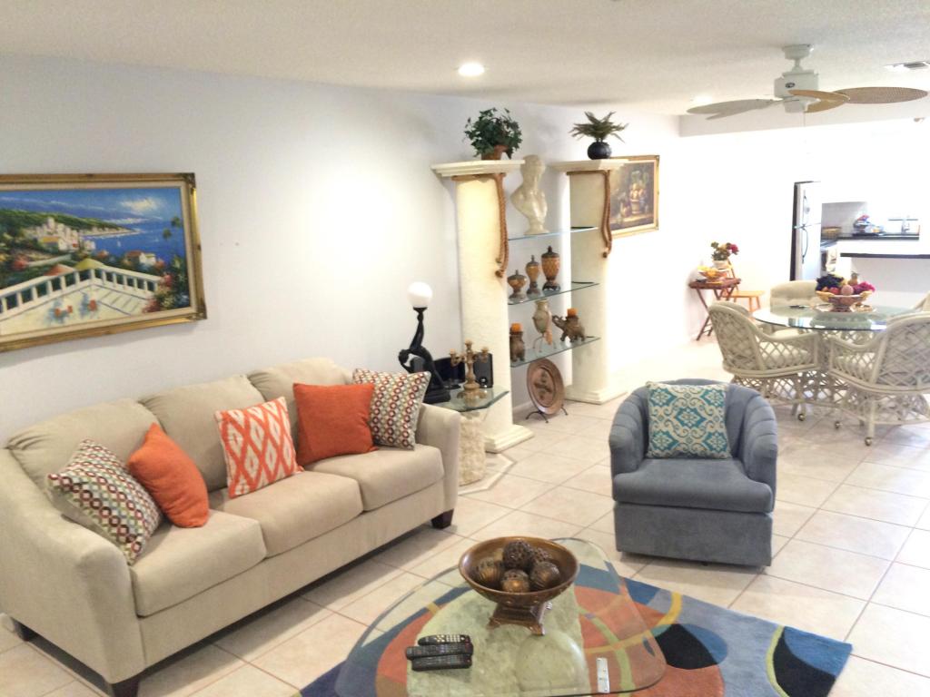 5775 Fernley Drive W, West Palm Beach, FL 33415