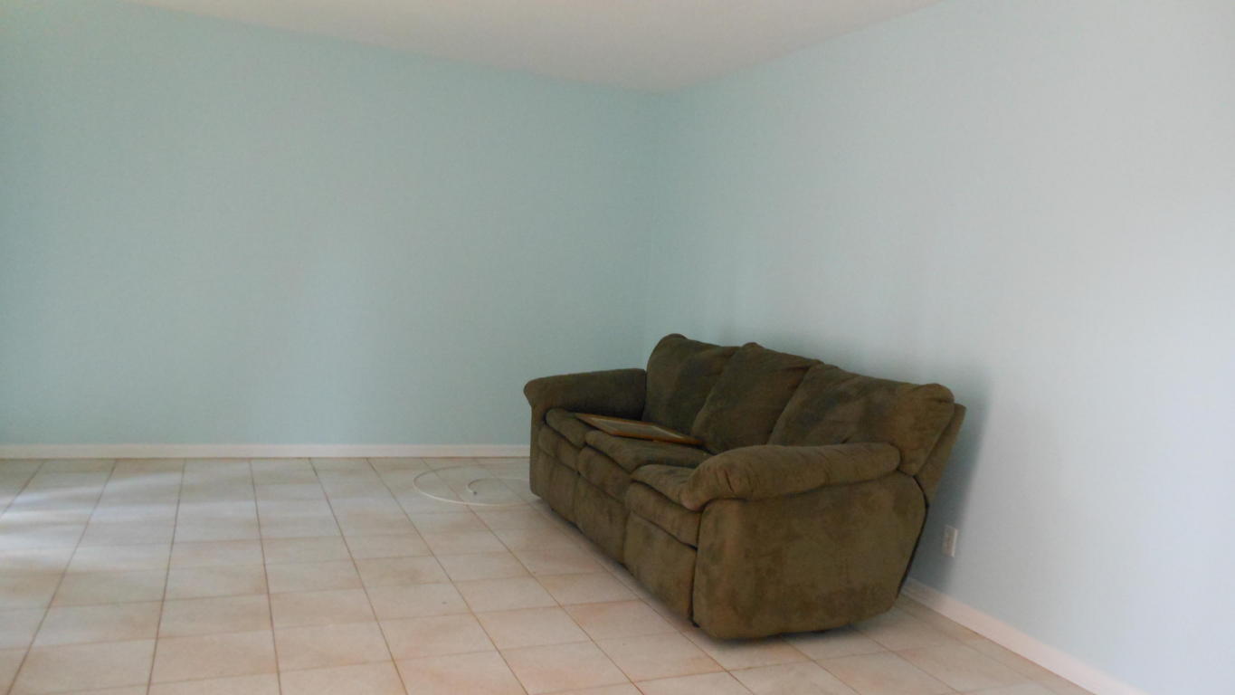 2147 White Pine Circle, Greenacres, FL 33415
