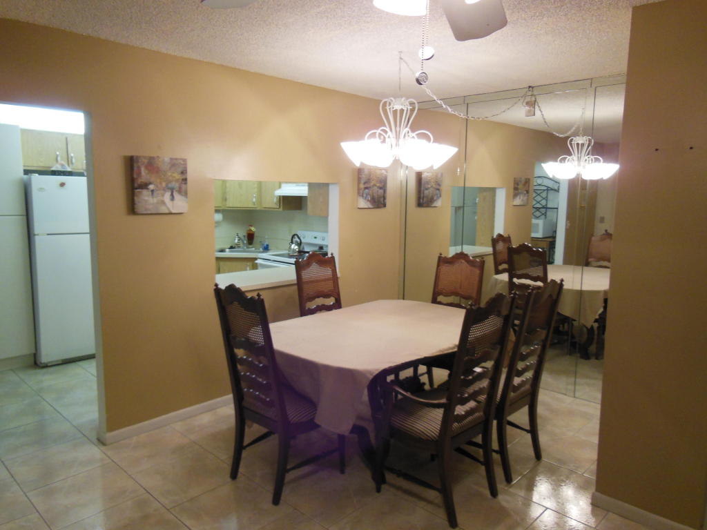 720 Sunny Pine Way, Greenacres, FL 33415