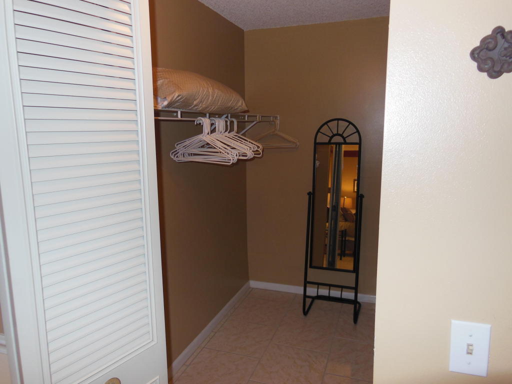 720 Sunny Pine Way, Greenacres, FL 33415