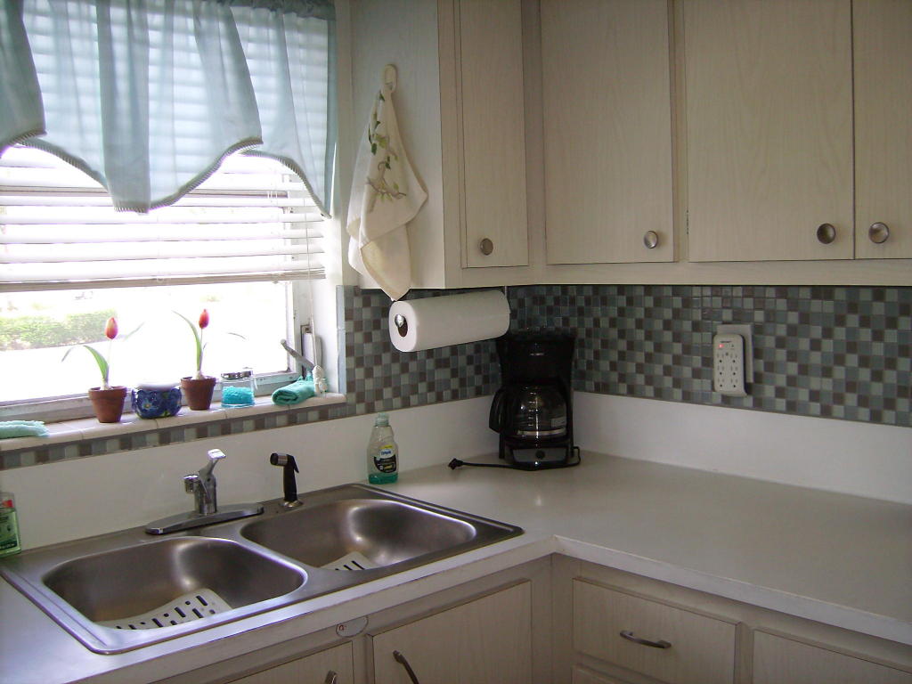 2862 W Crosley Drive, West Palm Beach, FL 33415