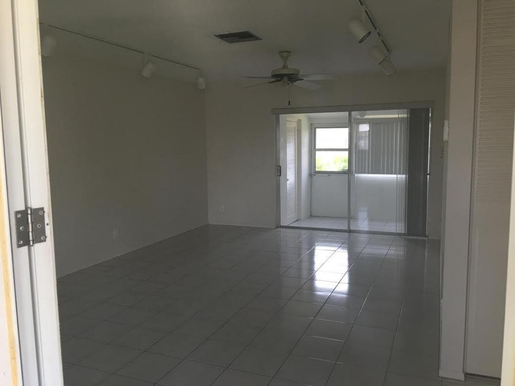 5243 Cresthaven Boulevard, West Palm Beach, FL 33415