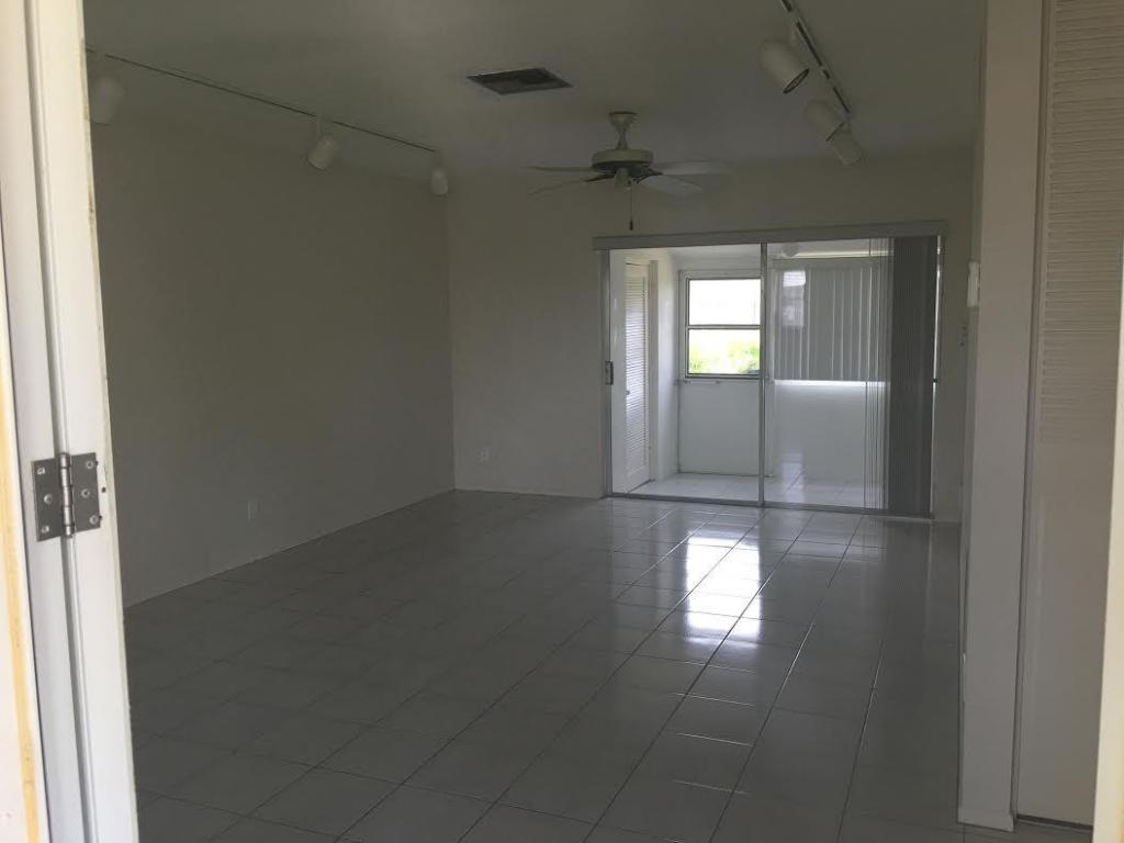 5243 Cresthaven Boulevard, West Palm Beach, FL 33415