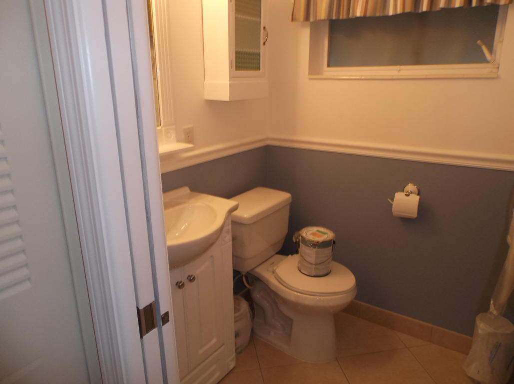 2805 E Crosley Drive E, West Palm Beach, FL 33415
