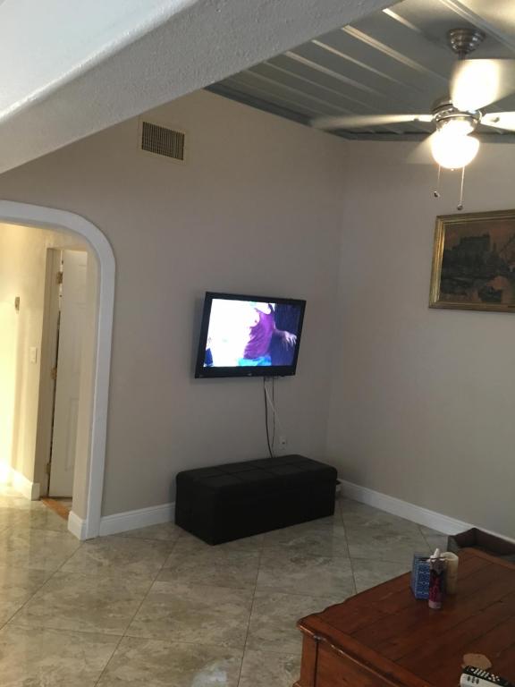 5276 Bosque Lane, West Palm Beach, FL 33415