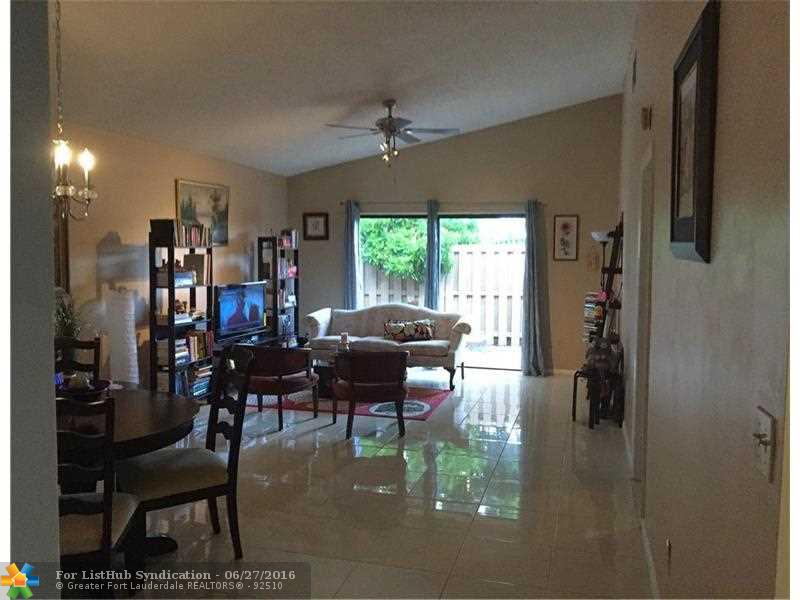 5438 Bonky Ct 99B, West Palm Beach, FL 33415