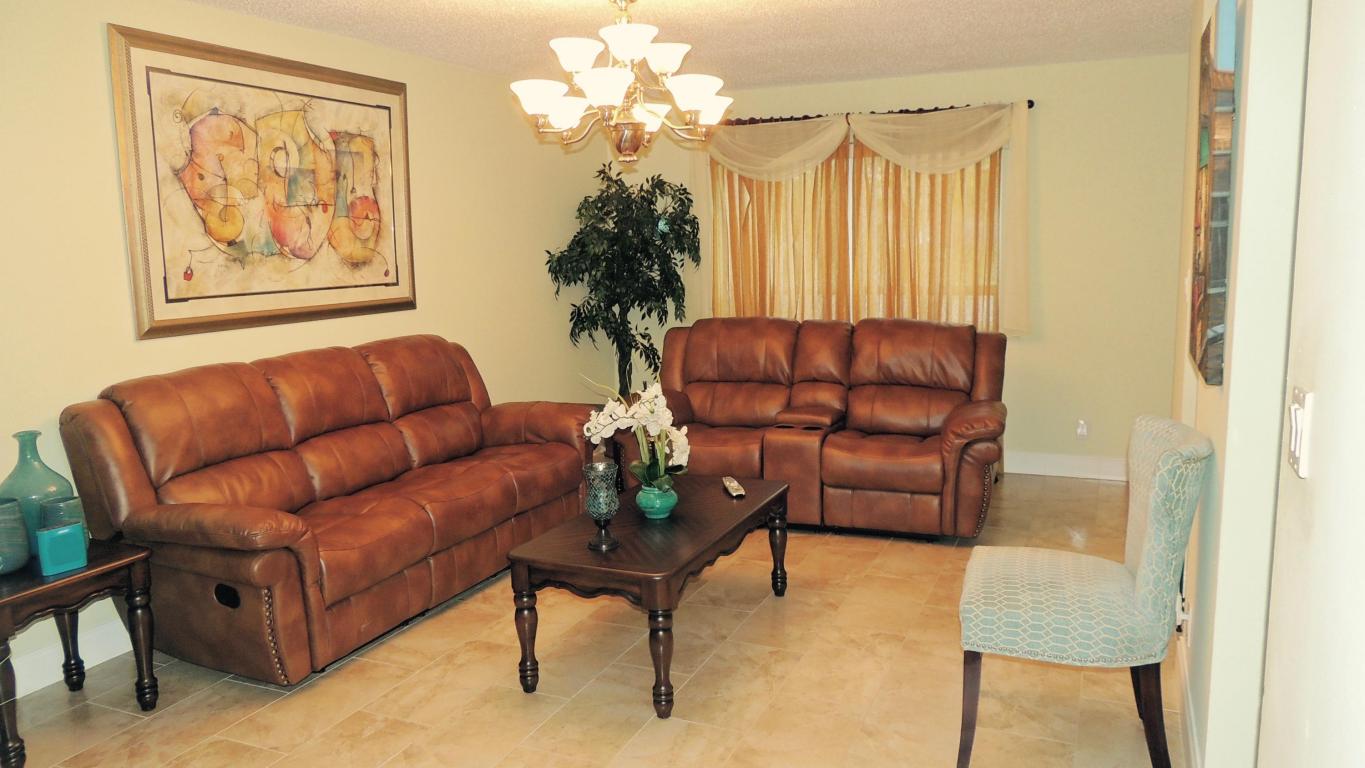 2038 Sherwood Forest Boulevard, West Palm Beach, FL 33415
