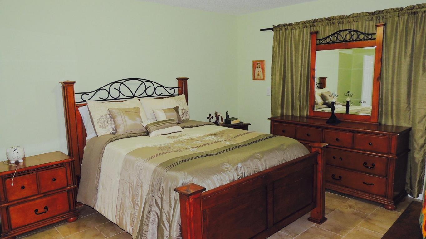 2038 Sherwood Forest Boulevard, West Palm Beach, FL 33415