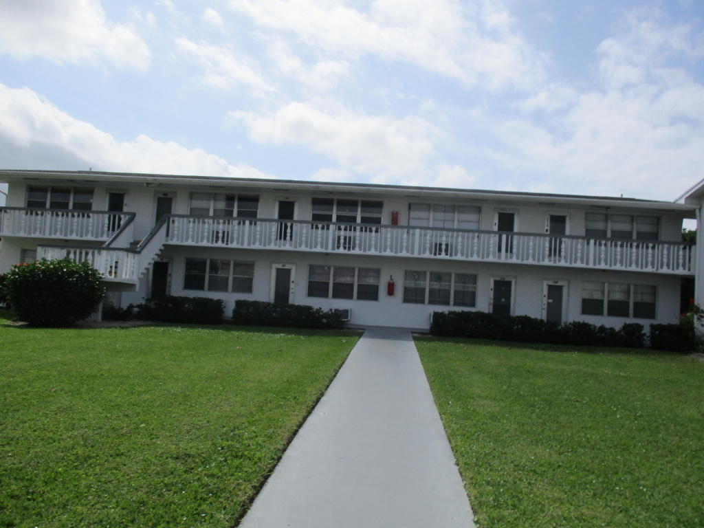 279 Camden, West Palm Beach, FL 33417