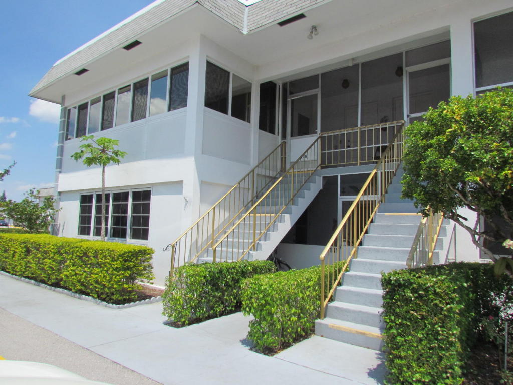 131 Stratford J, West Palm Beach, FL 33417