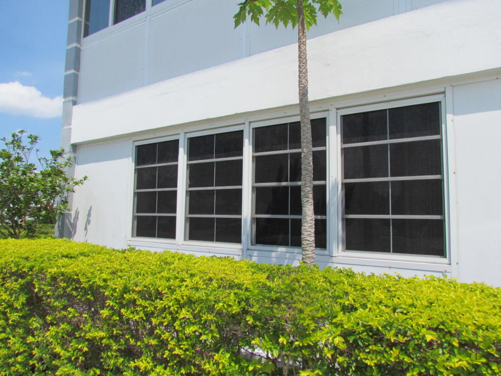 131 Stratford J, West Palm Beach, FL 33417