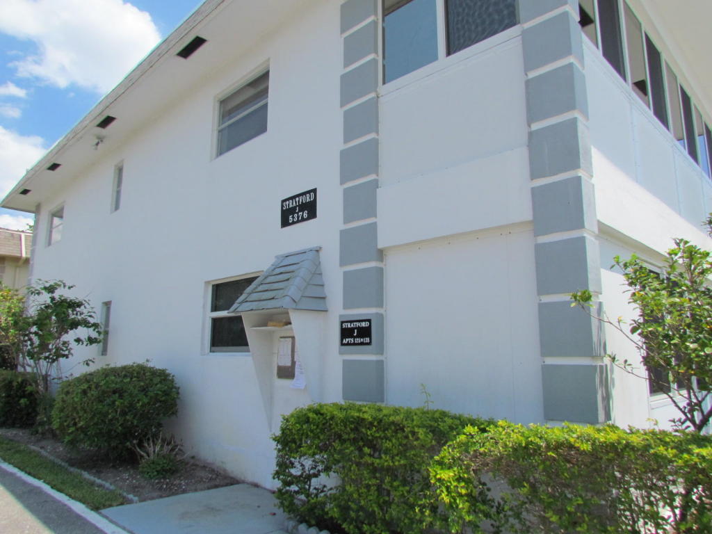 131 Stratford J, West Palm Beach, FL 33417