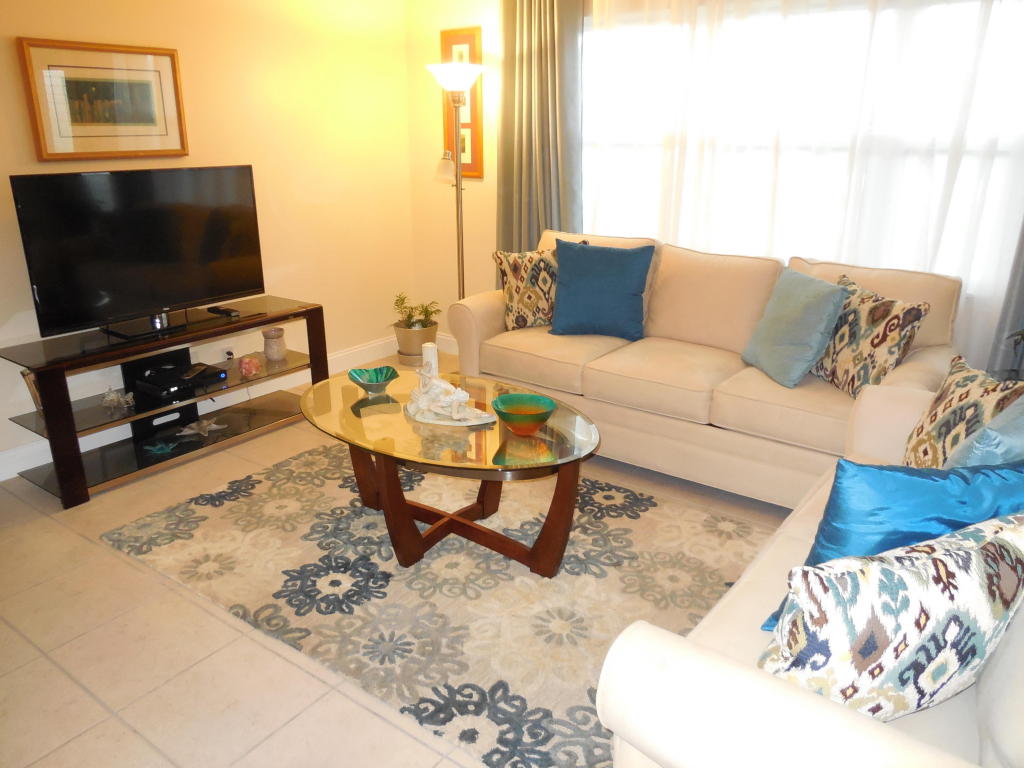 194 Easthampton I, West Palm Beach, FL 33417