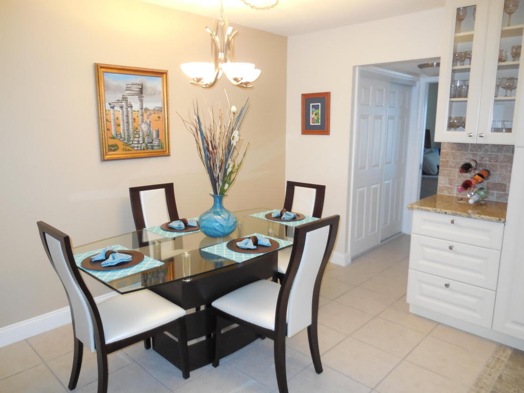 194 Easthampton I, West Palm Beach, FL 33417
