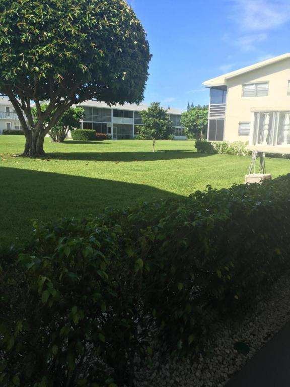 331 Camden N, West Palm Beach, FL 33417