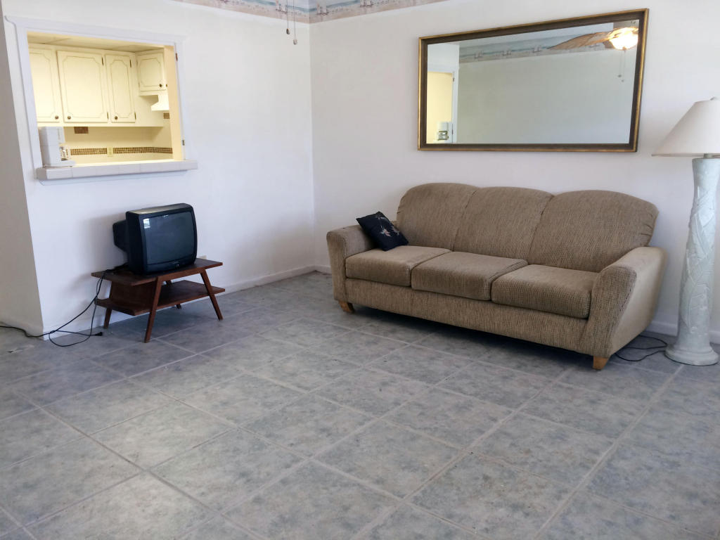 194 Sussex J, West Palm Beach, FL 33417