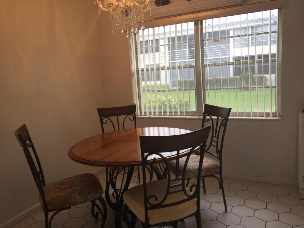 230 Kent N, West Palm Beach, FL 33417