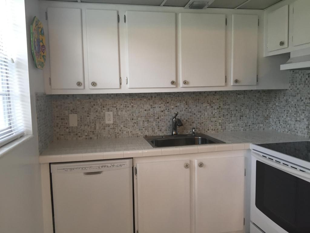 230 Kent N, West Palm Beach, FL 33417