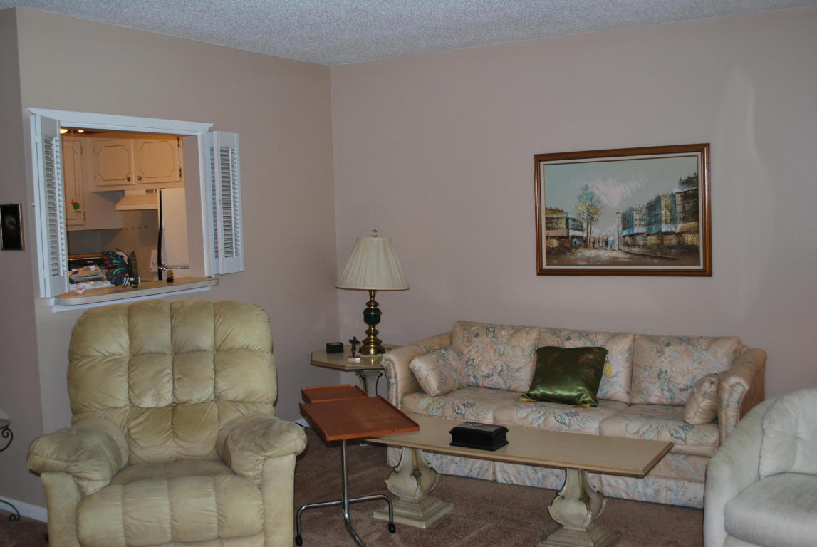 51 Salisbury C, West Palm Beach, FL 33417