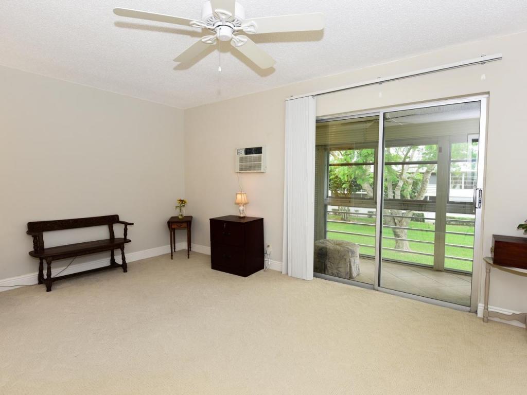 146 Windsor G, West Palm Beach, FL 33417