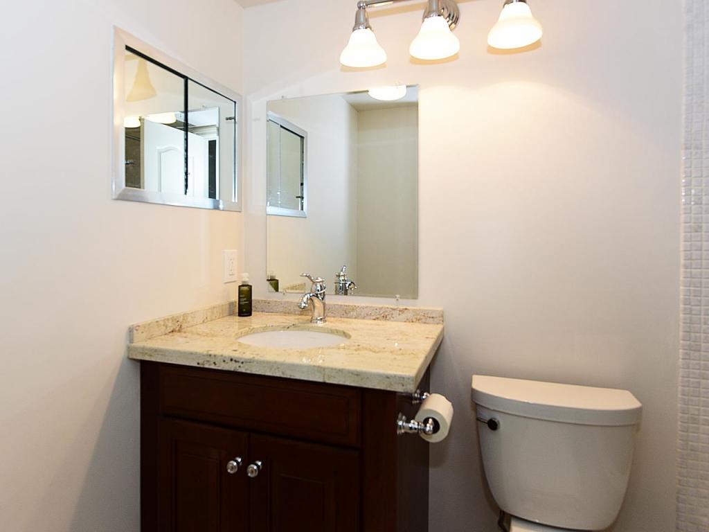 146 Windsor G, West Palm Beach, FL 33417