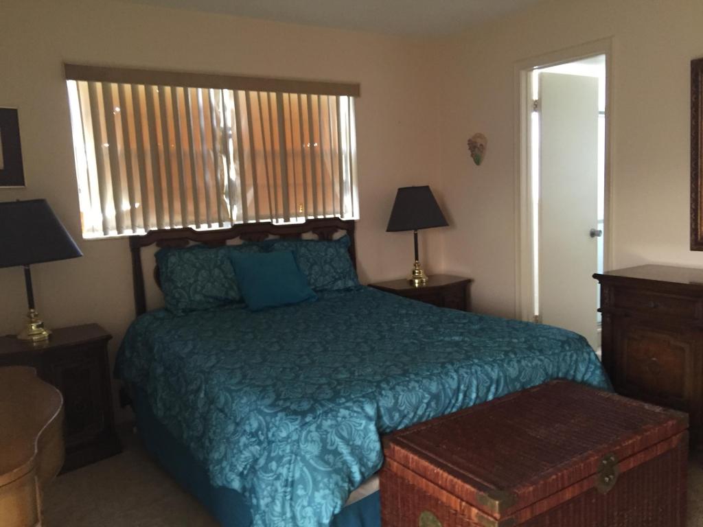 310 Camden M, West Palm Beach, FL 33417
