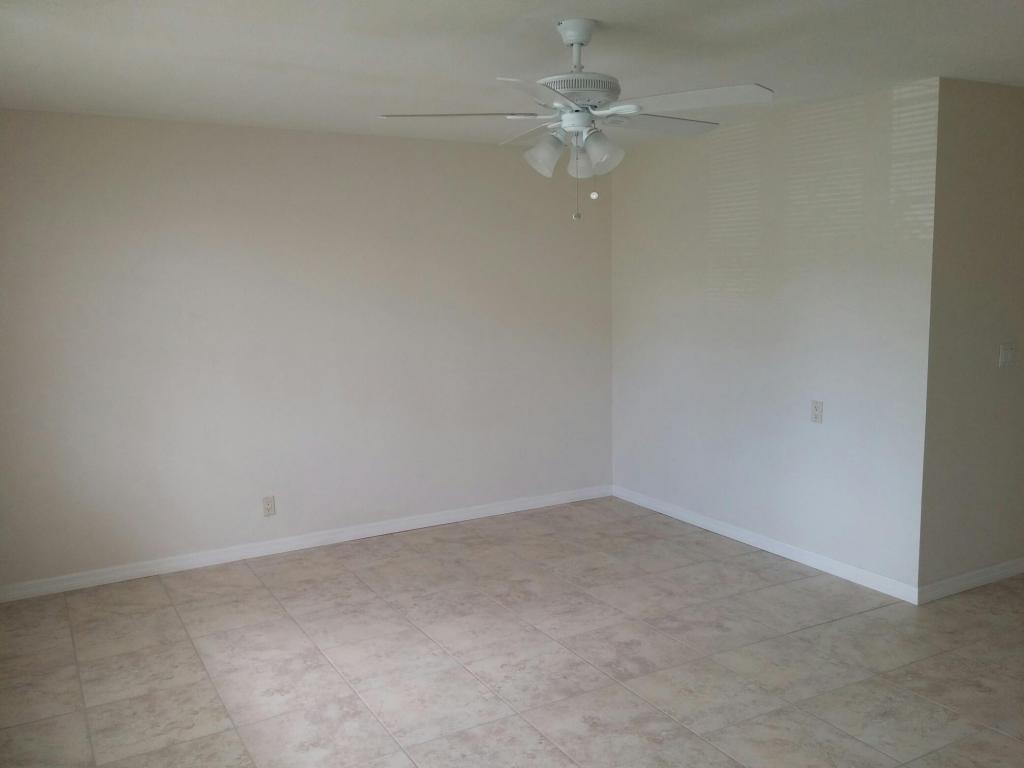 147 Coventry G, West Palm Beach, FL 33417