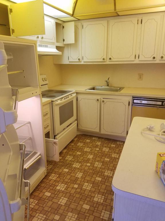181 Chatham I, West Palm Beach, FL 33417