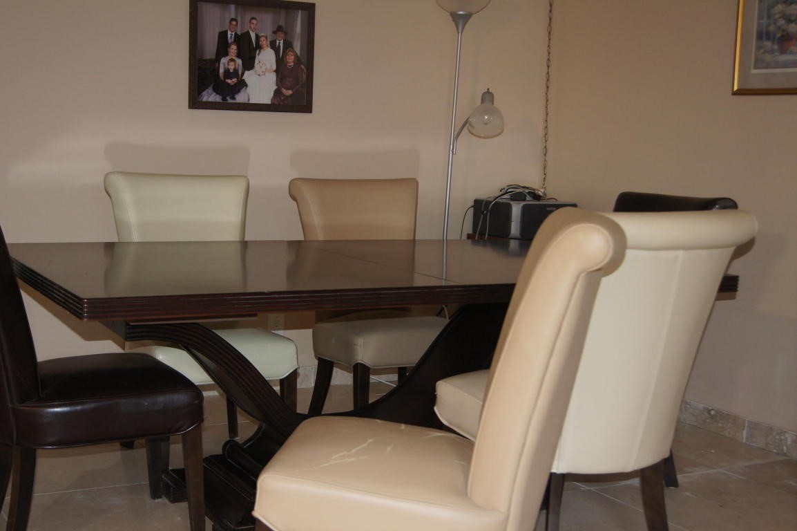 49 Coventry C, West Palm Beach, FL 33417
