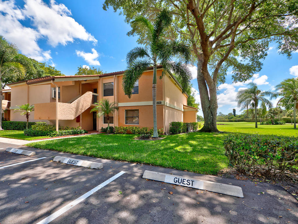 12830 Briarlake Drive, Palm Beach Gardens, FL 33418