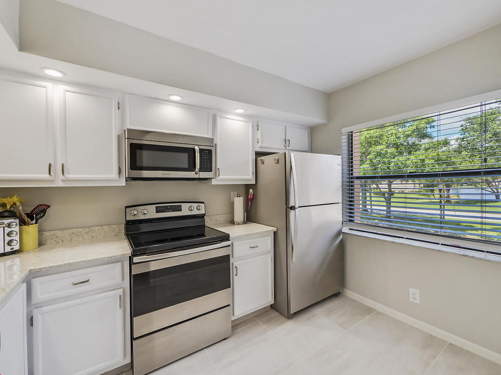 12830 Briarlake Drive, Palm Beach Gardens, FL 33418