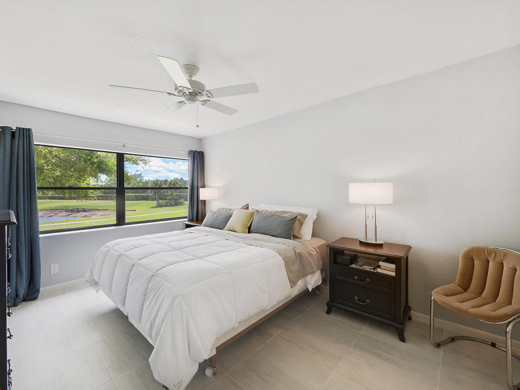 12830 Briarlake Drive, Palm Beach Gardens, FL 33418