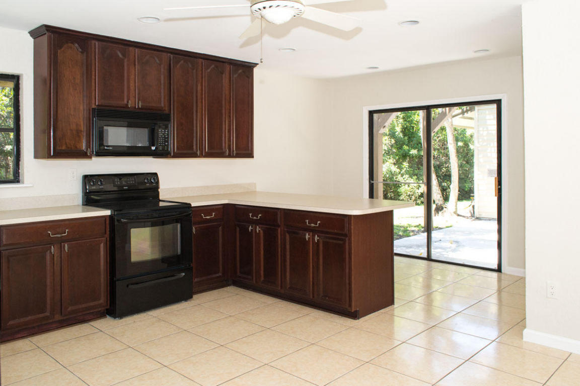 15259 85th Avenue N, Palm Beach Gardens, FL 33418
