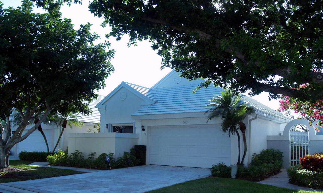 48 Windsor Lane, Palm Beach Gardens, FL 33418