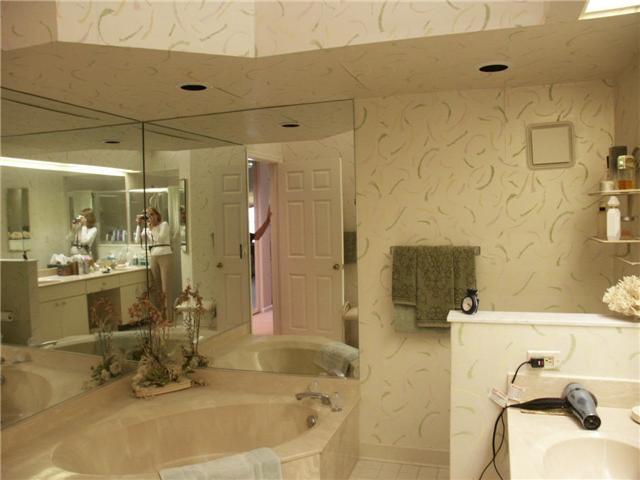105 N Ryder Cup Circle, Palm Beach Gardens, FL 33418