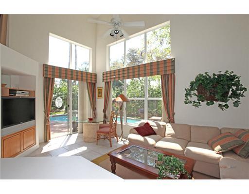 334 Sunset Bay Lane, Palm Beach Gardens, FL 33418