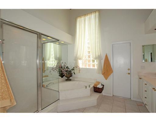 334 Sunset Bay Lane, Palm Beach Gardens, FL 33418