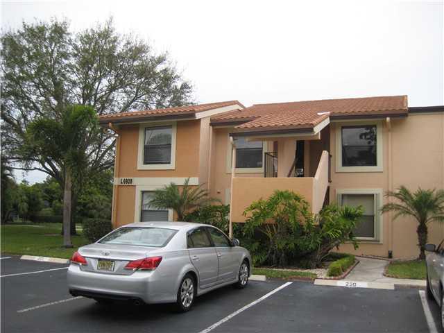6928 Briarlake Circle, Palm Beach Gardens, FL 33418