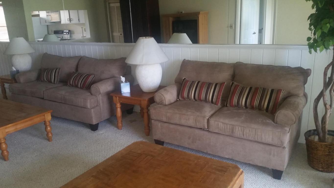 6928 Briarlake Circle, Palm Beach Gardens, FL 33418