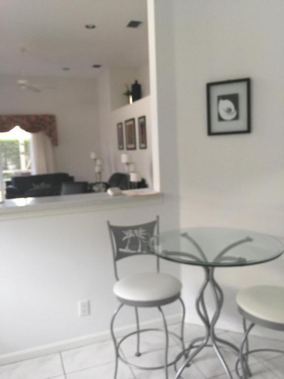 260 Canterbury Drive, Palm Beach Gardens, FL 33418