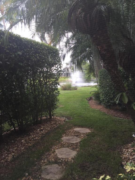 260 Canterbury Drive, Palm Beach Gardens, FL 33418