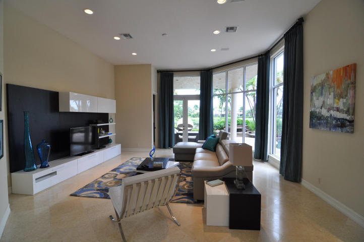 127 Via Florenza, Palm Beach Gardens, FL 33418