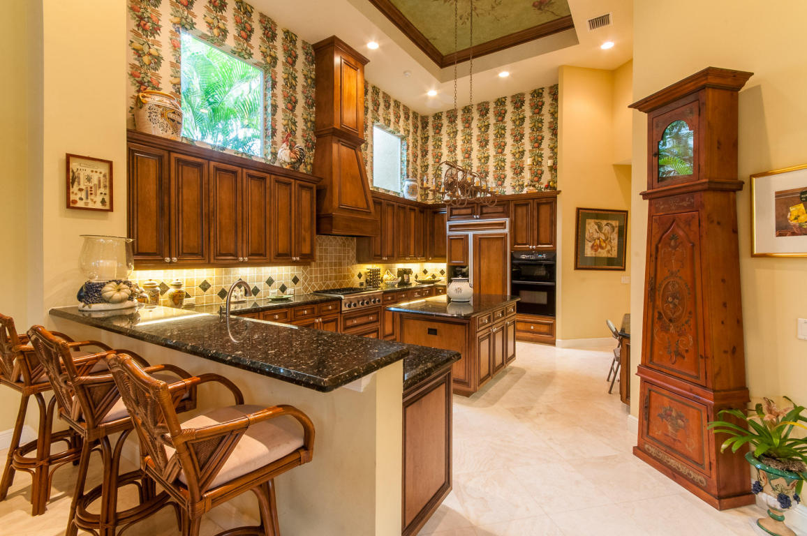 213 Grand Pointe Drive, Palm Beach Gardens, FL 33418