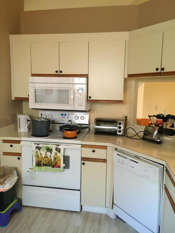 18 Via De Casas Sur, Boynton Beach, FL 33426