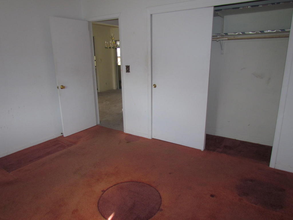 120 SW 10th Court, Boynton Beach, FL 33426