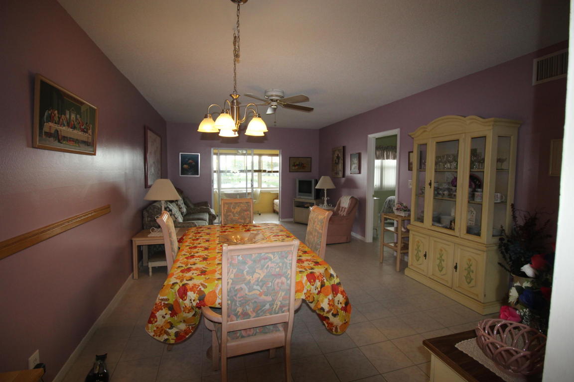 1118 Lake Terrace, Boynton Beach, FL 33426
